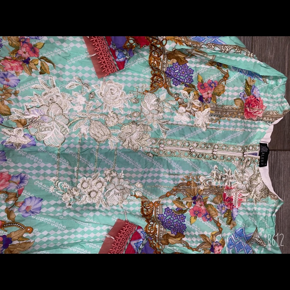 Pakistani Kurta - image 6